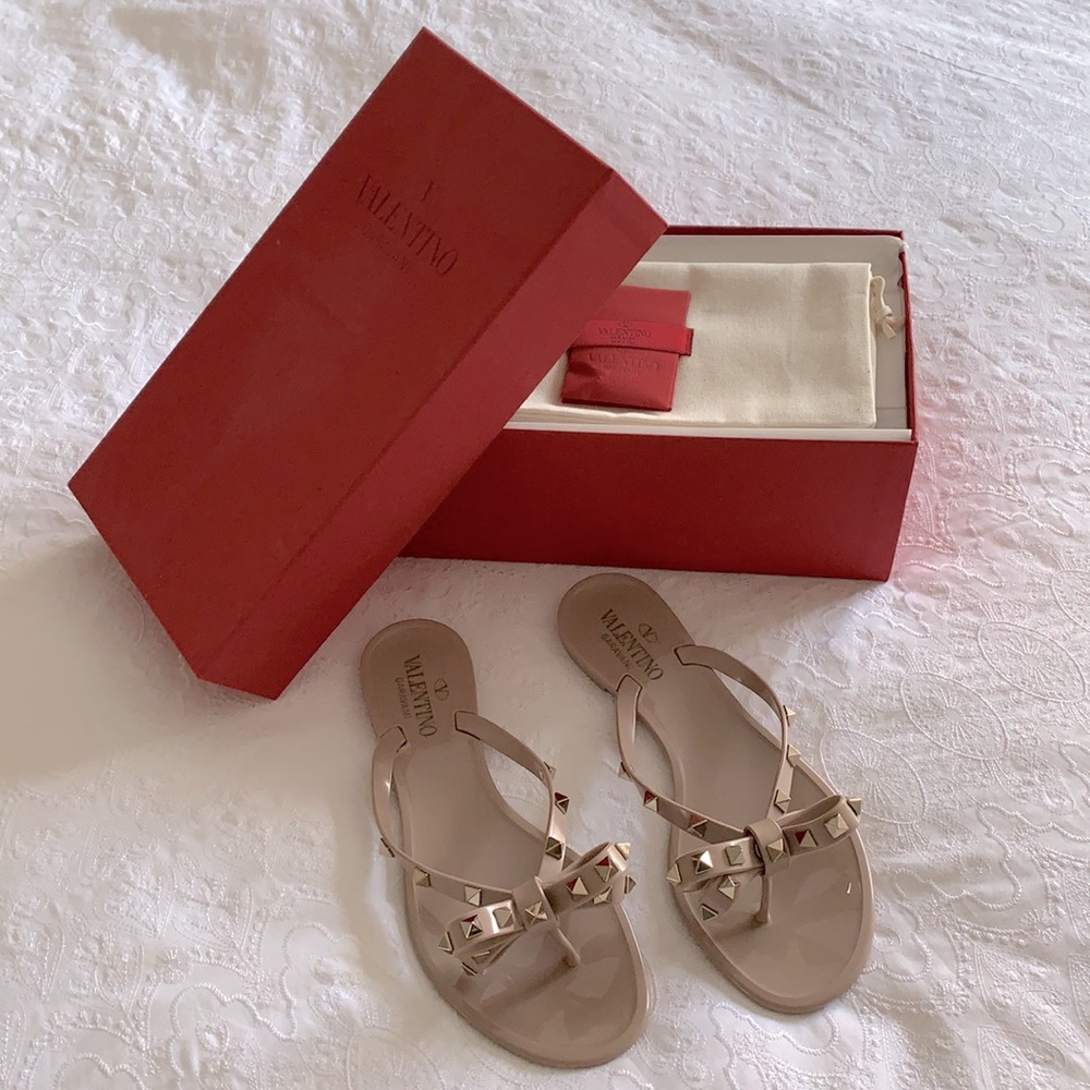 Valentino Garavani Rockstud Jelly Thong Sandals